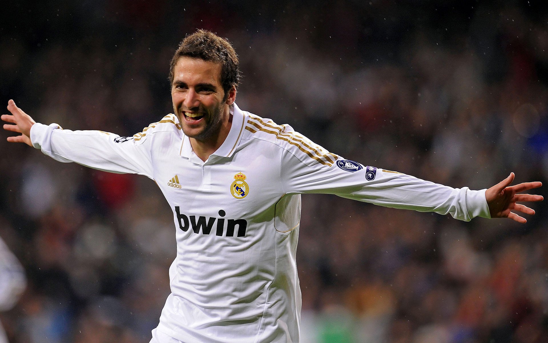 世界杯预选赛焦点战上演，多支强队争夺名额，世界杯比赛预选赛